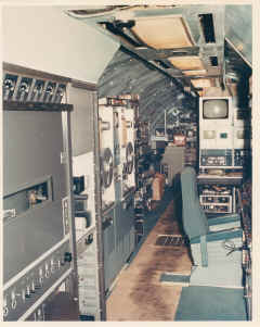 jenny_interior2.jpg (815404 bytes)